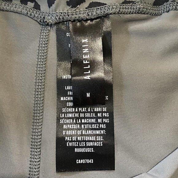 Allfenix Legging Size M Cheetah Print Polyester Spandex Grey Black - Picture 6 of 6